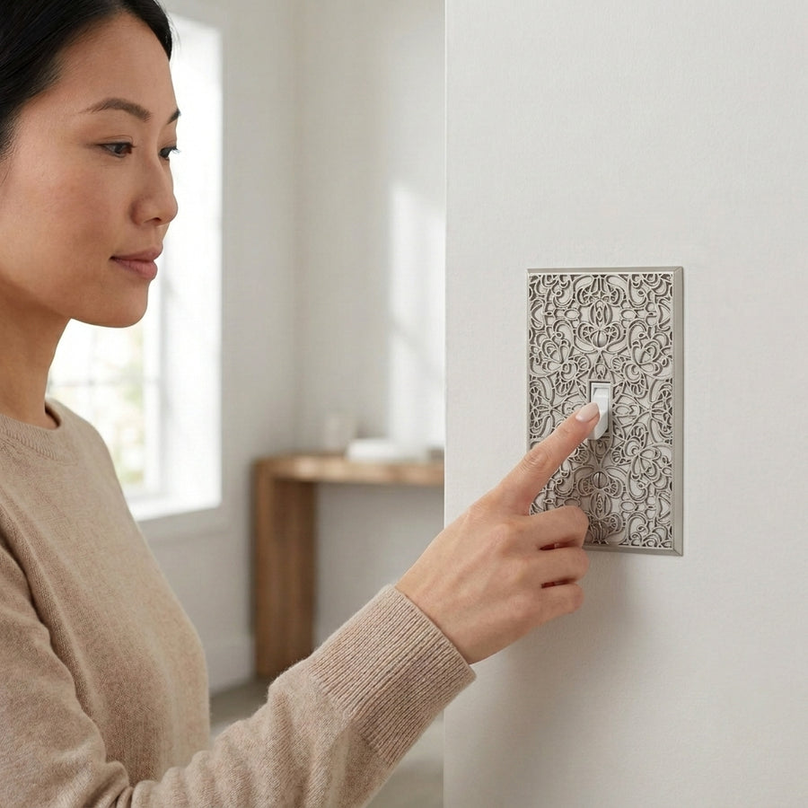 Momfort Satin Nickel Cast - 1 Toggle Wallplate