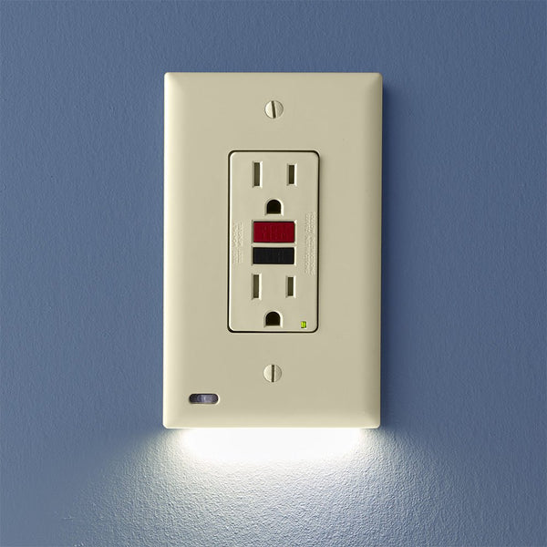 SnapPower GuideLight 2PLUS - Light Almond, GFCI - Wallplate Warehouse 01 - O1GL - FLA - SP20 851322008997 1 Rocker