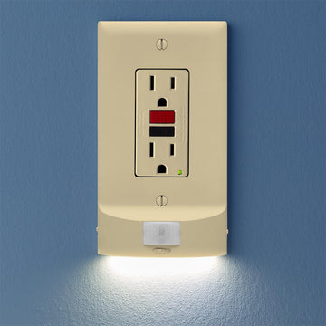 SnapPower MotionLight - Ivory, GFCI - Wallplate Warehouse 01 - O1ML - FIV - SM10 850033353099 1 Rocker
