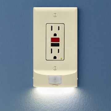 SnapPower MotionLight - Light Almond, GFCI - Wallplate Warehouse 01 - O1ML - FLA - SM10 850033353082 1 Rocker