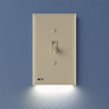 SnapPower Switchlight - 1 Toggle, Ivory - Wallplate Warehouse 01 - SPLG - 100 - TGIV 851322008812 1 Toggle